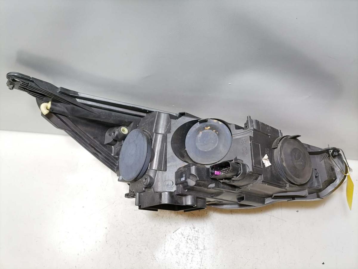 Ford Focus 3 original Scheinwerfer vorn links Halogen Facelift Bj.2018